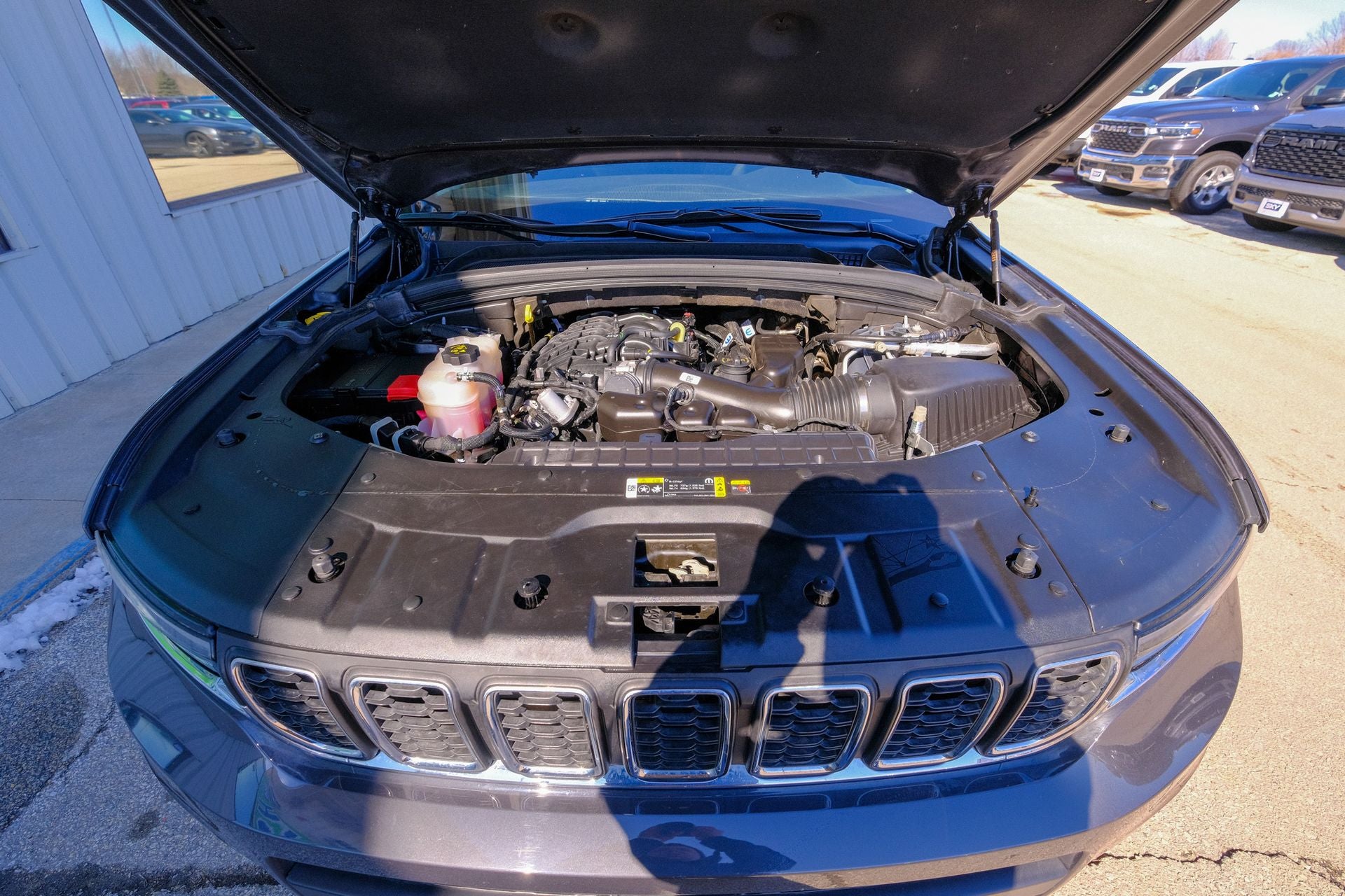 2024 Jeep Grand Cherokee L Laredo 4x4