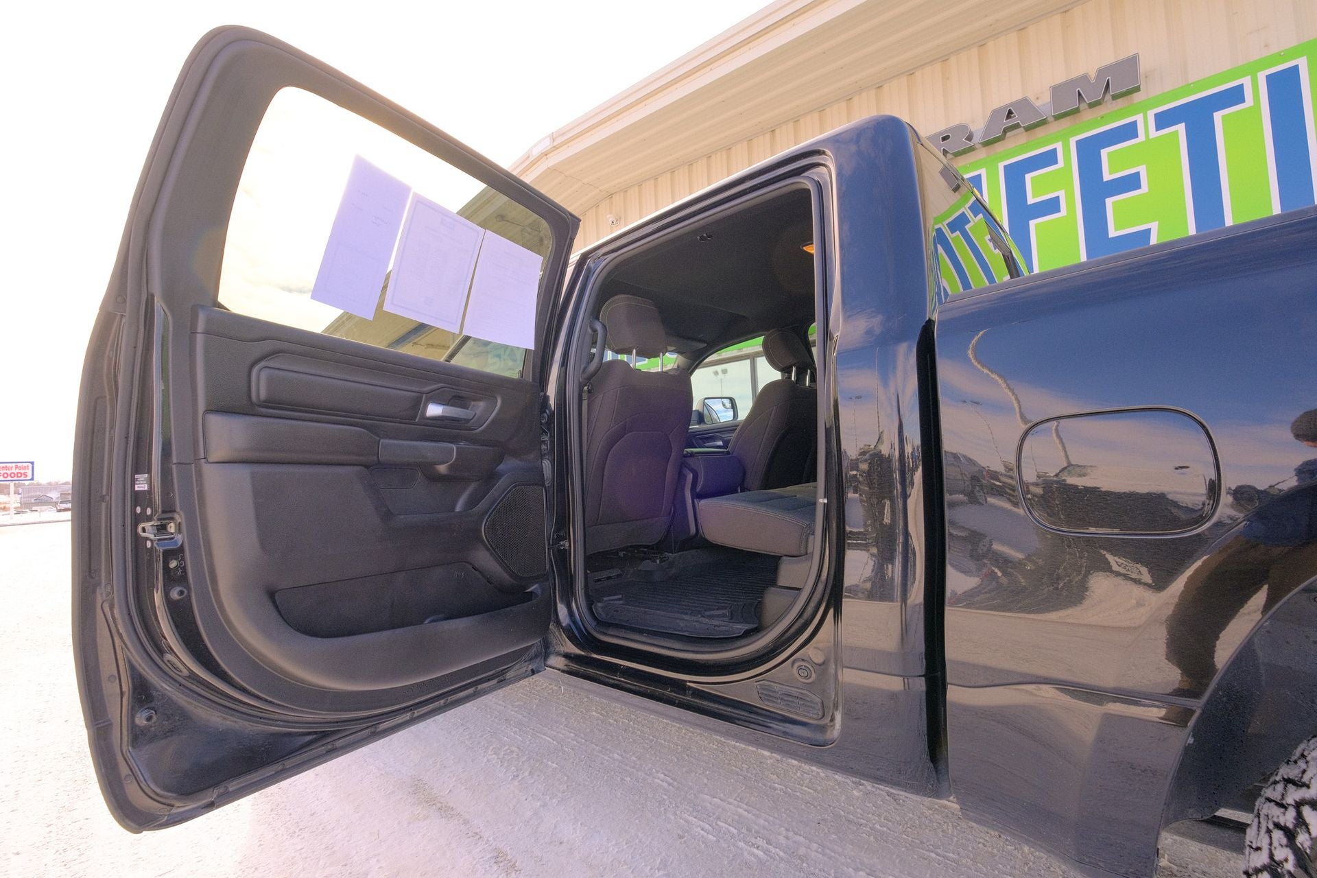 2024 RAM 1500 Tradesman Crew Cab 4x4 5'7' Box