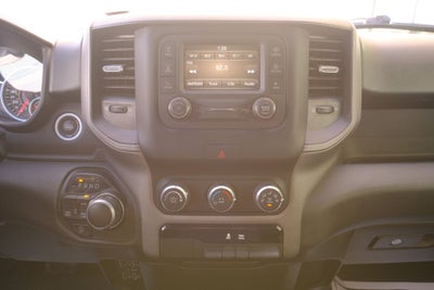 2024 RAM 1500 Tradesman Crew Cab 4x4 5'7' Box