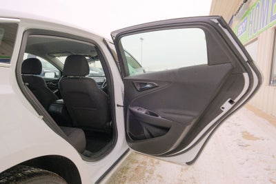 2023 Chevrolet Malibu FWD RS