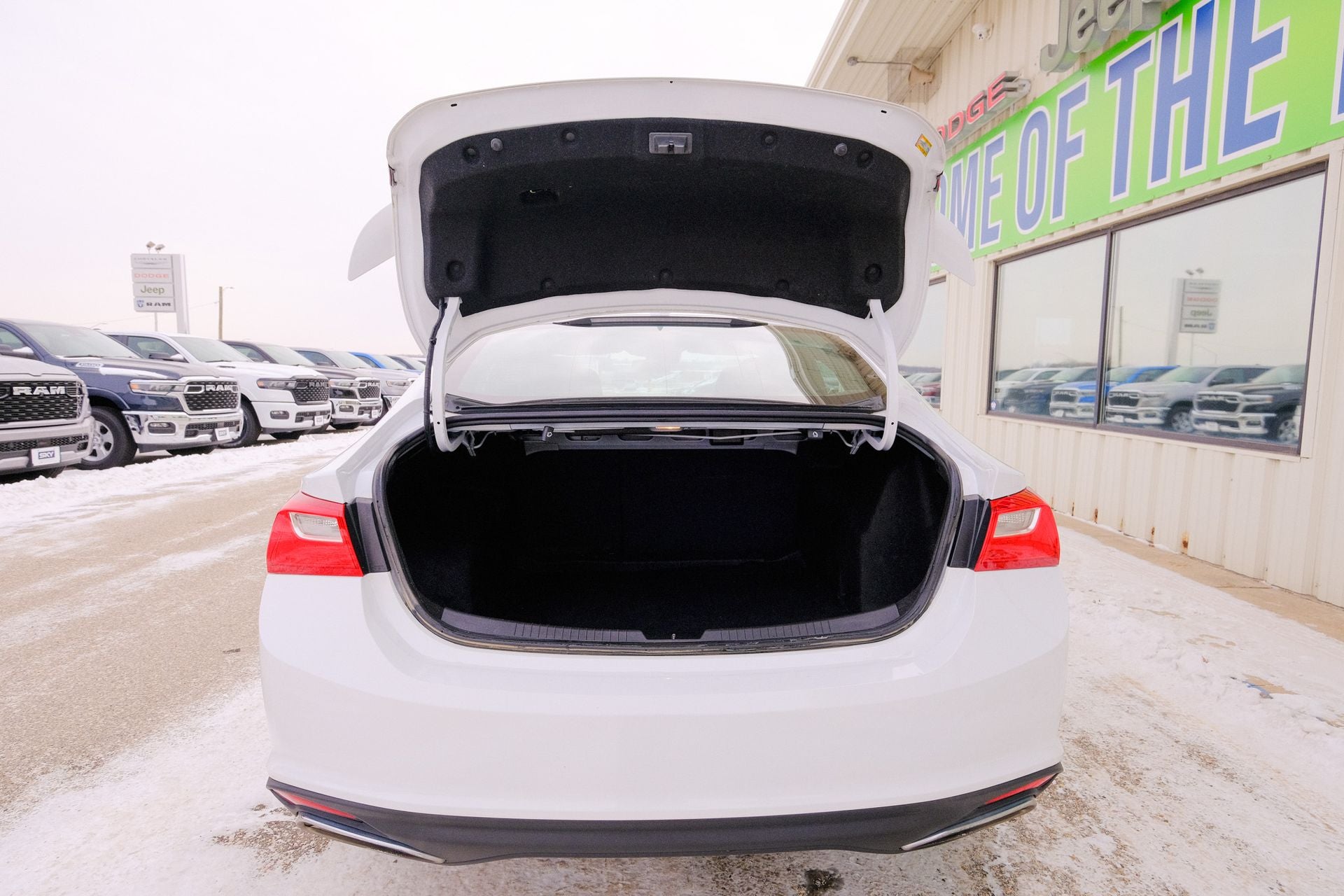 2023 Chevrolet Malibu FWD RS