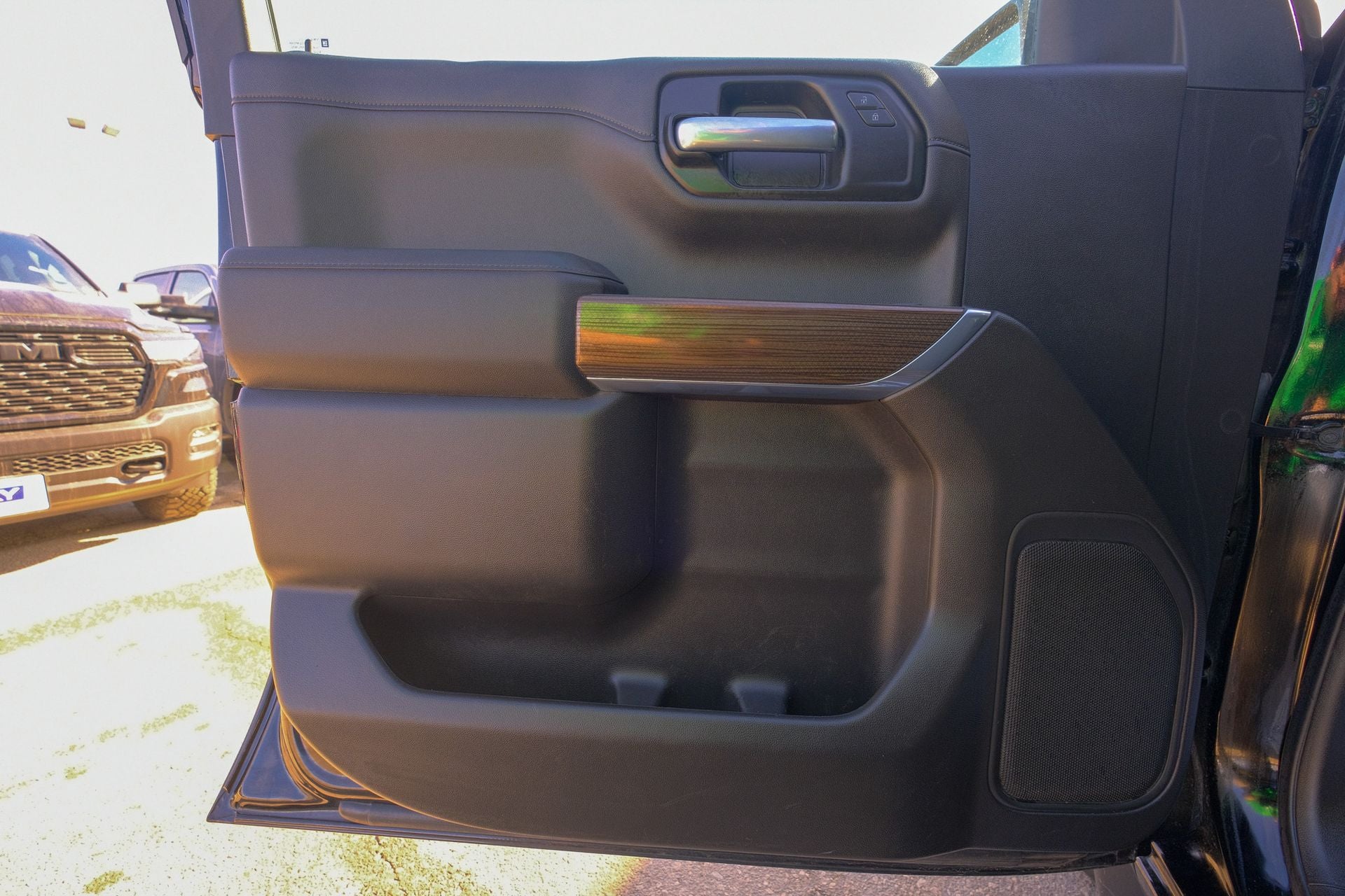 2021 Chevrolet Silverado 1500 2WD Crew Cab Short Bed LT