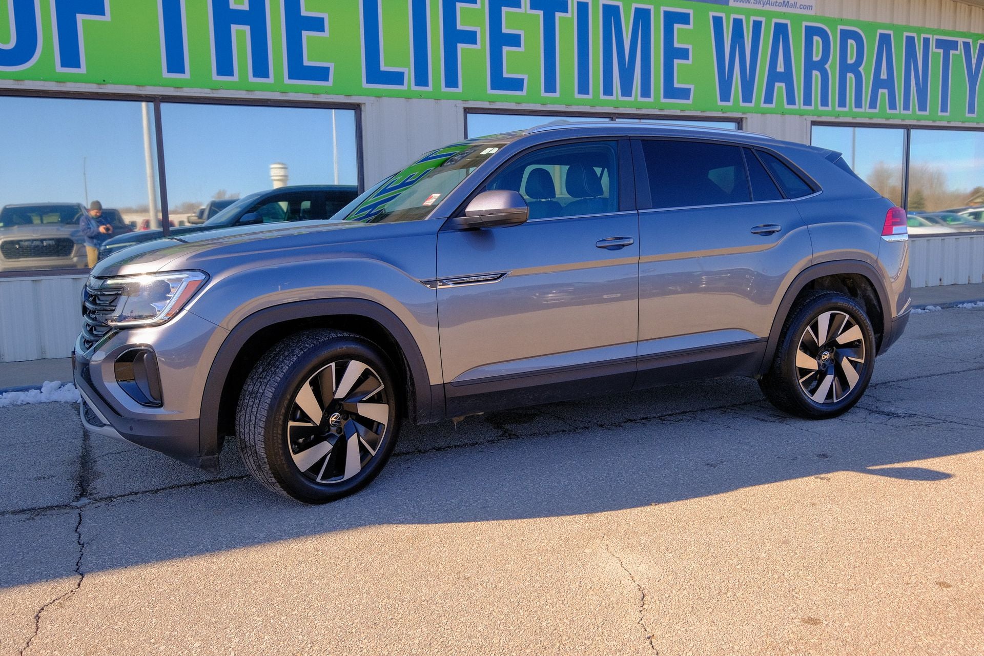 2025 Volkswagen Atlas Cross Sport 2.0T SE w/Technology