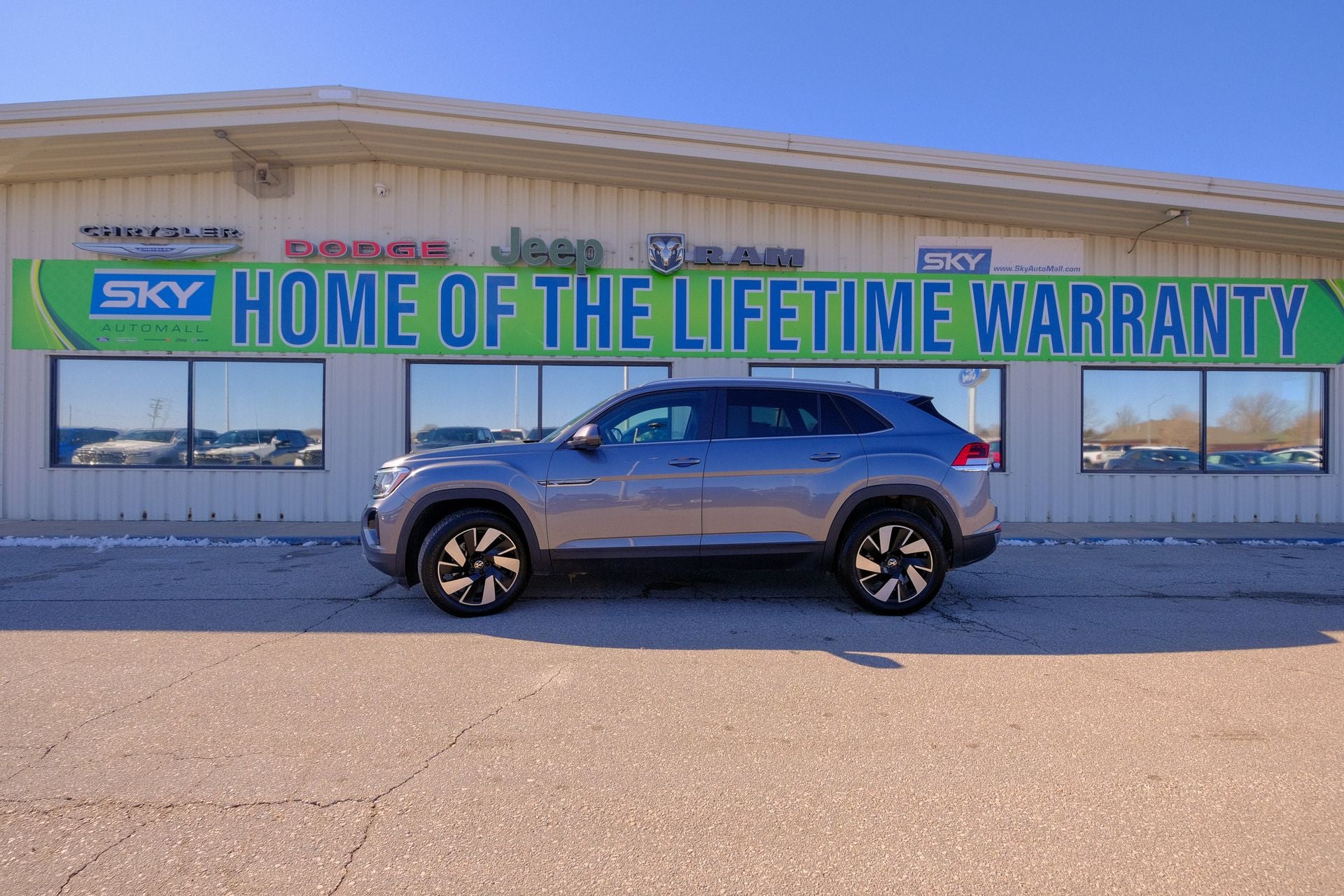 2025 Volkswagen Atlas Cross Sport 2.0T SE w/Technology