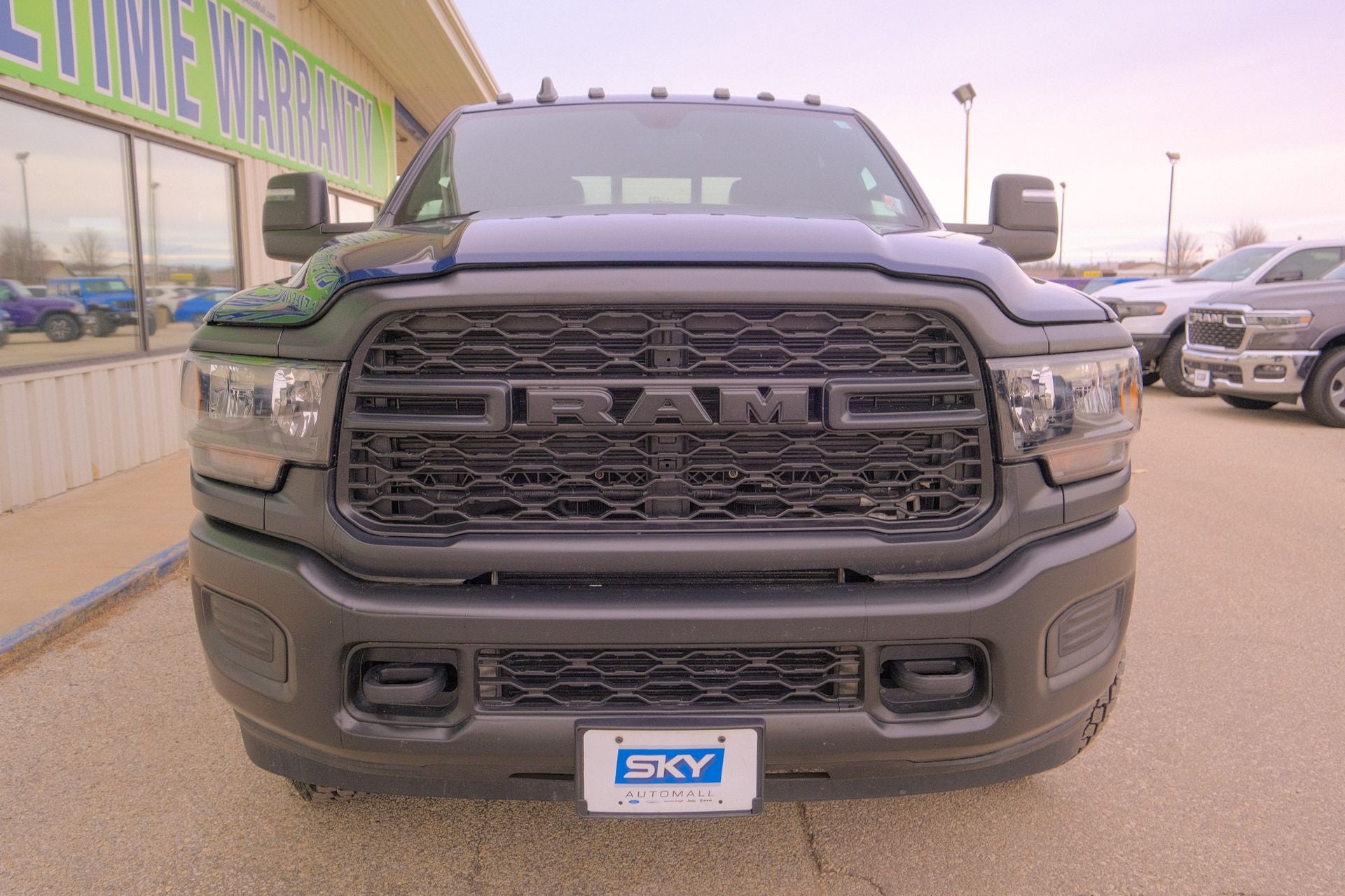 2024 RAM 3500 Tradesman Crew Cab 4x4 6'4' Box