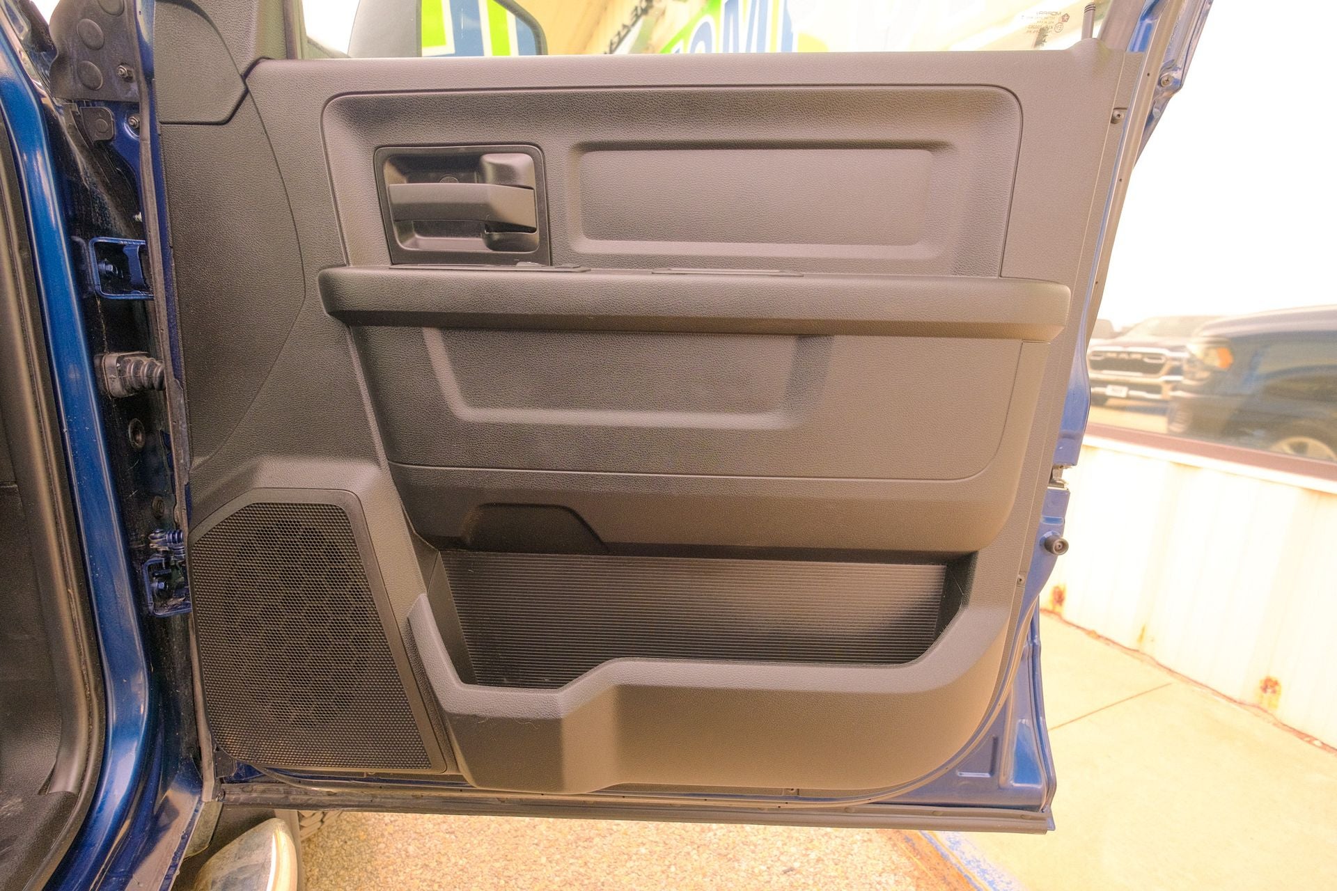 2024 RAM 3500 Tradesman Crew Cab 4x4 6'4' Box