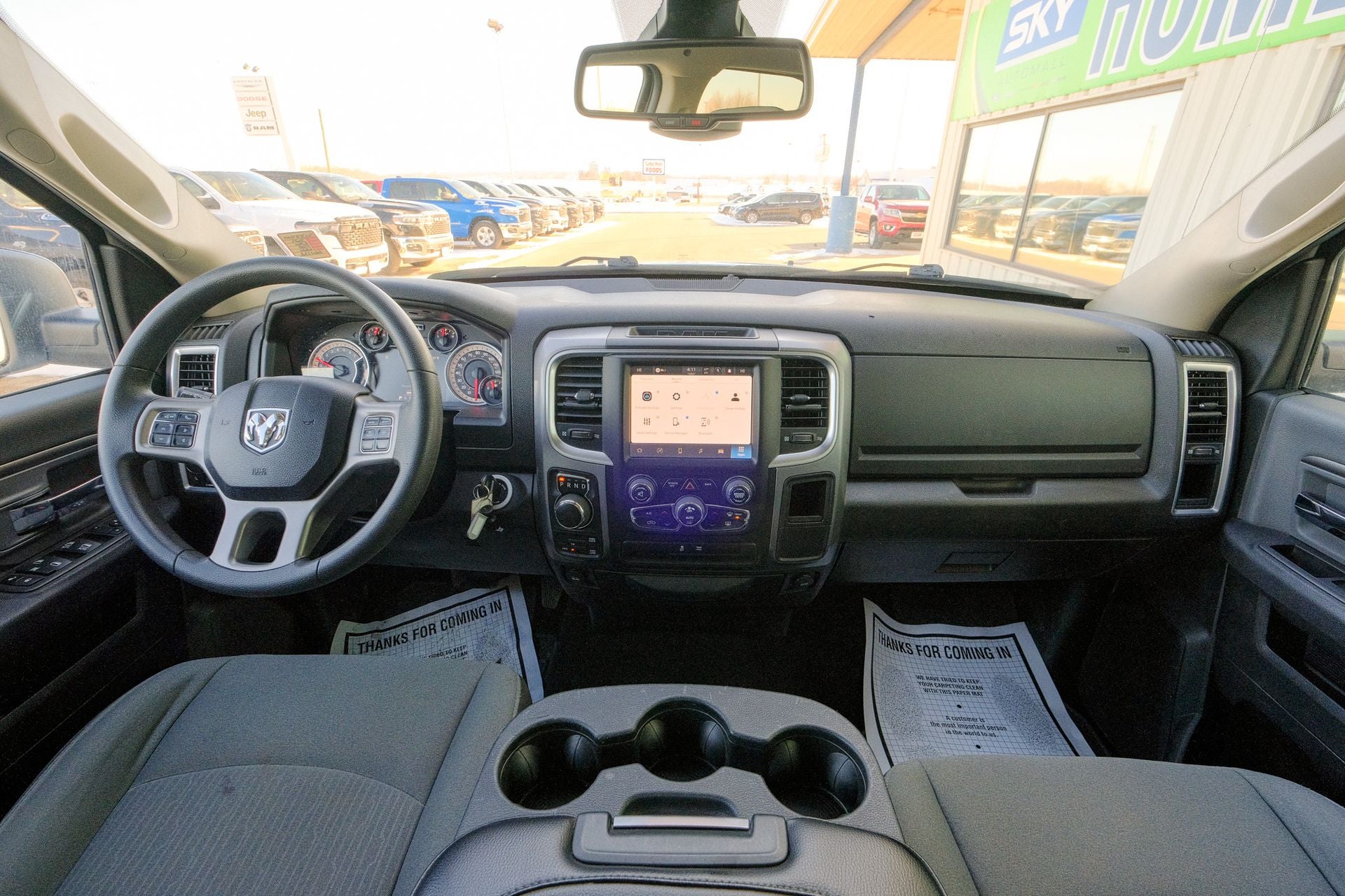 2023 RAM 1500 Classic SLT Crew Cab 4x4 5'7' Box