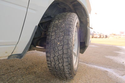 2023 RAM 1500 Classic SLT Crew Cab 4x4 5'7' Box