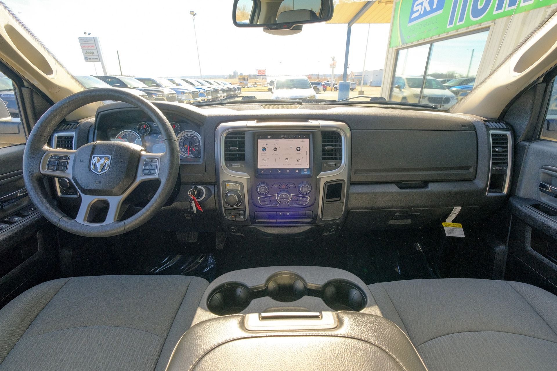 2023 RAM 1500 Classic SLT Crew Cab 4x4 5'7' Box