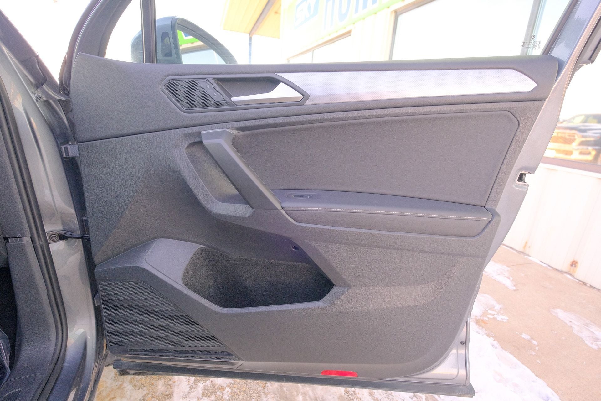 2024 Volkswagen Tiguan 2.0T S