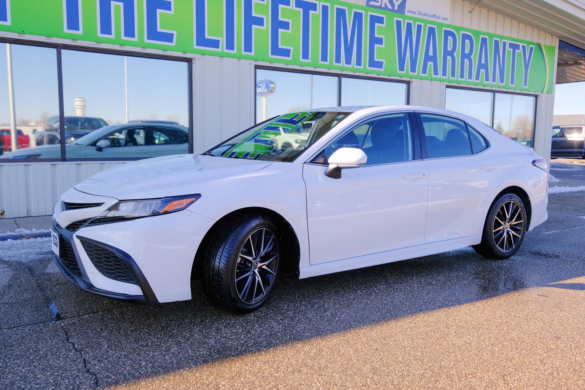 2023 Toyota Camry SE