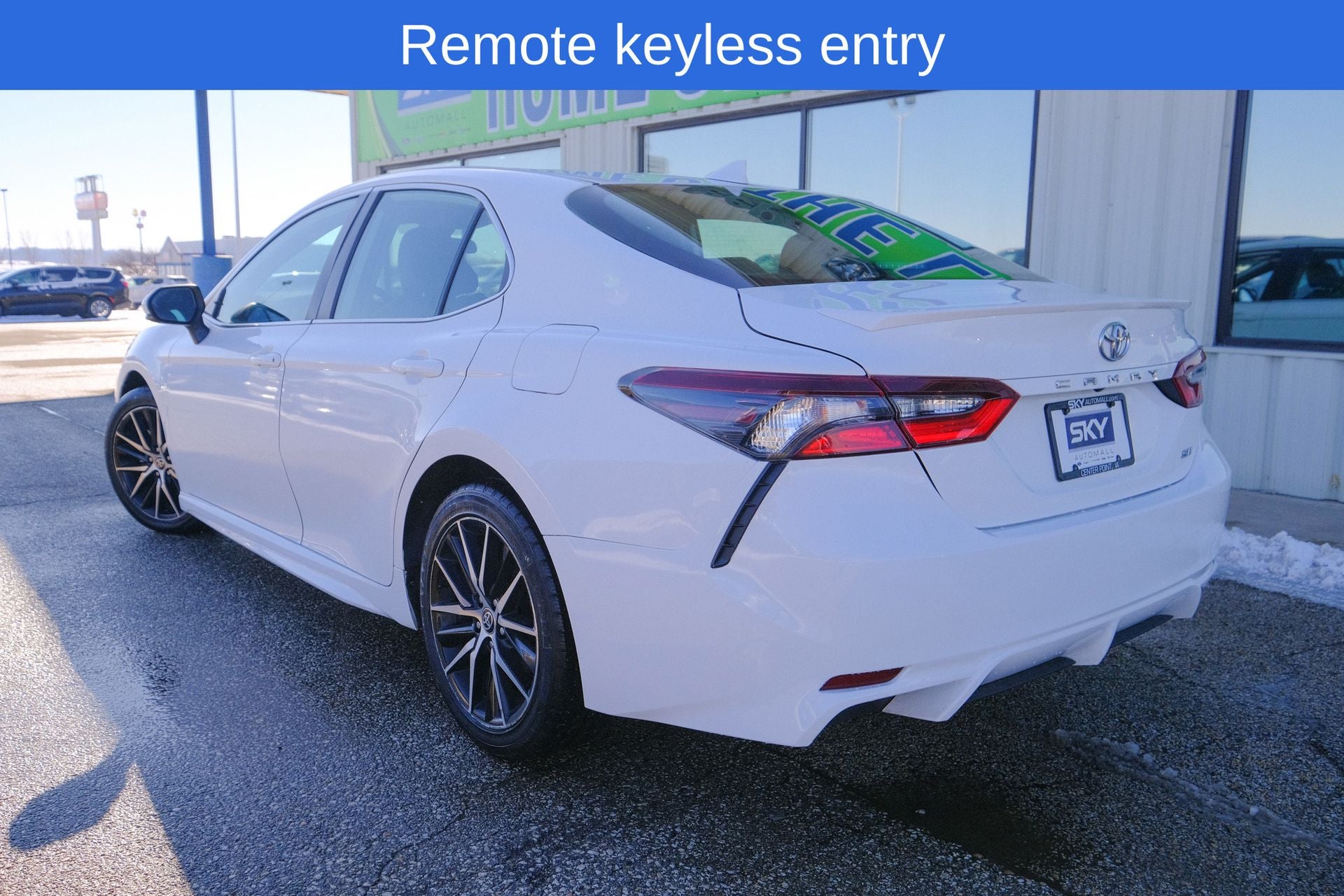 2023 Toyota Camry SE