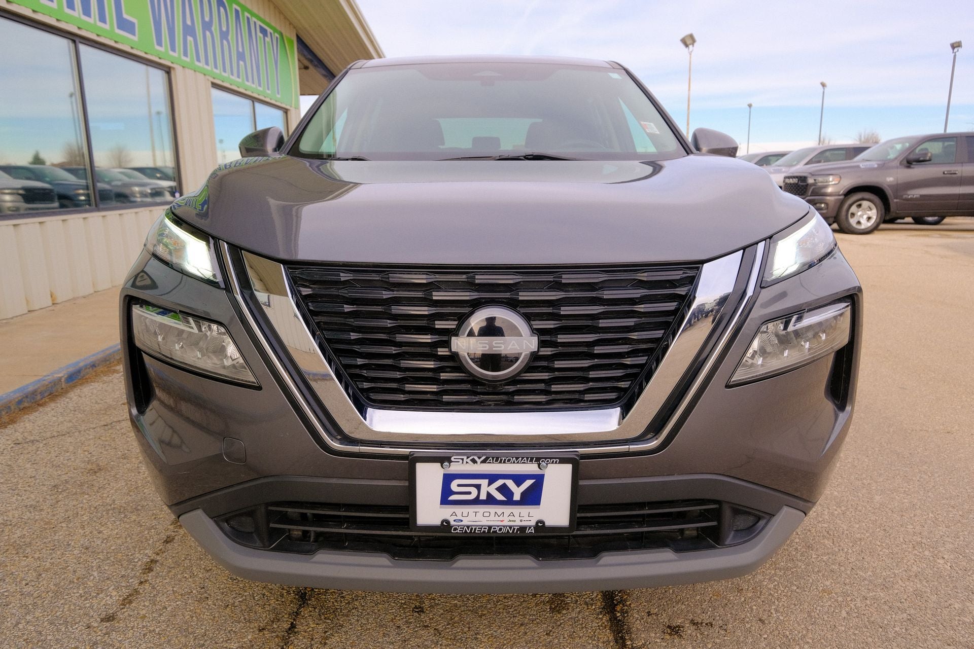 2023 Nissan Rogue SV FWD