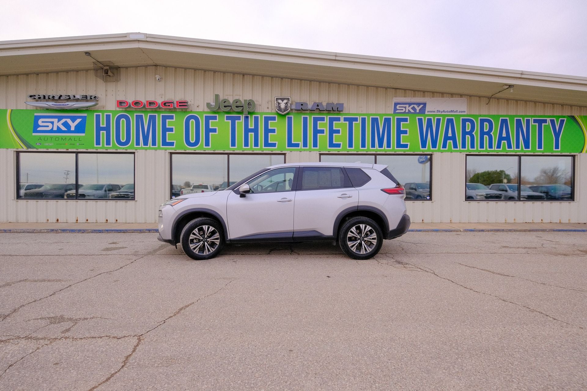 2023 Nissan Rogue SV FWD