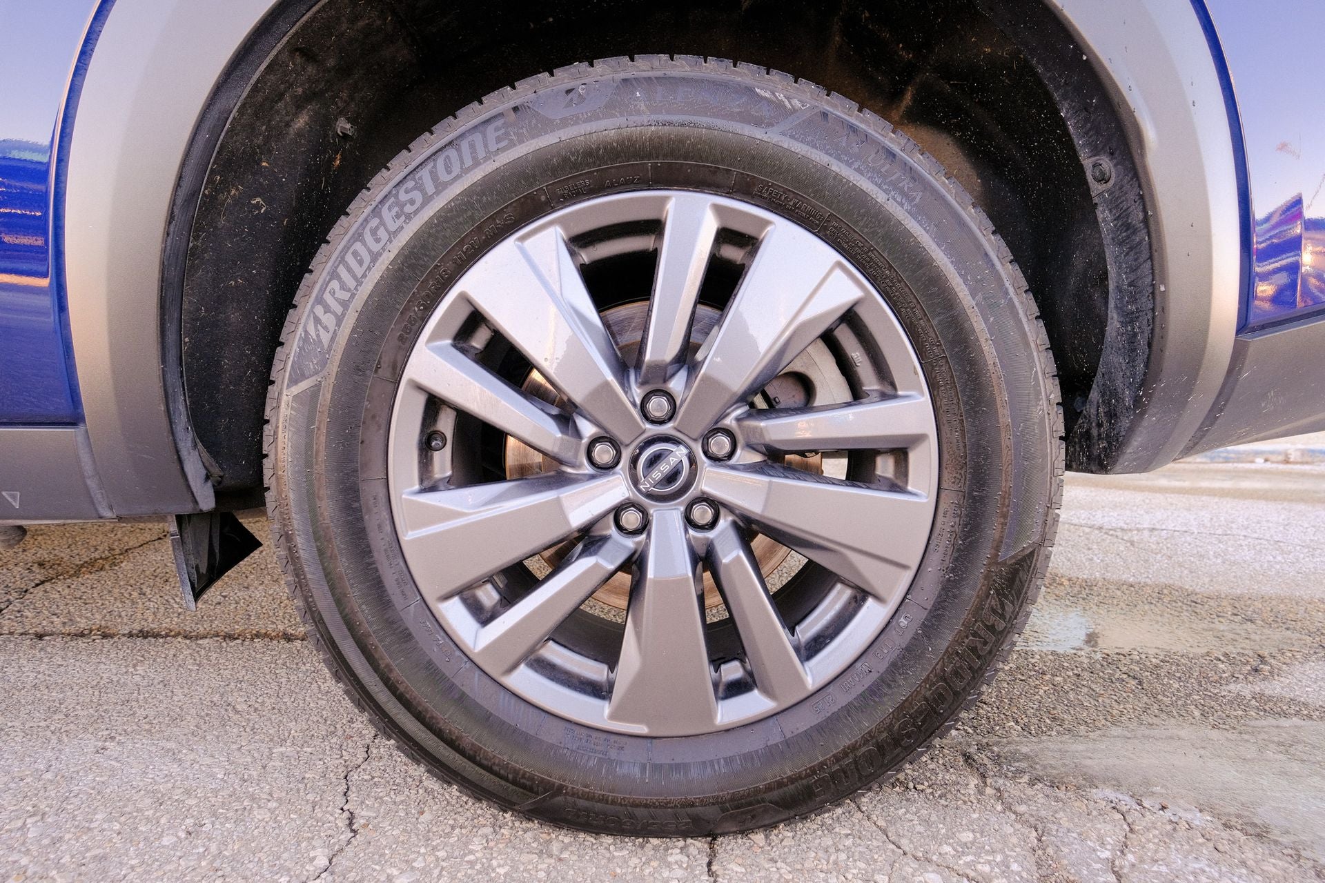 2025 Nissan Pathfinder SV 4WD