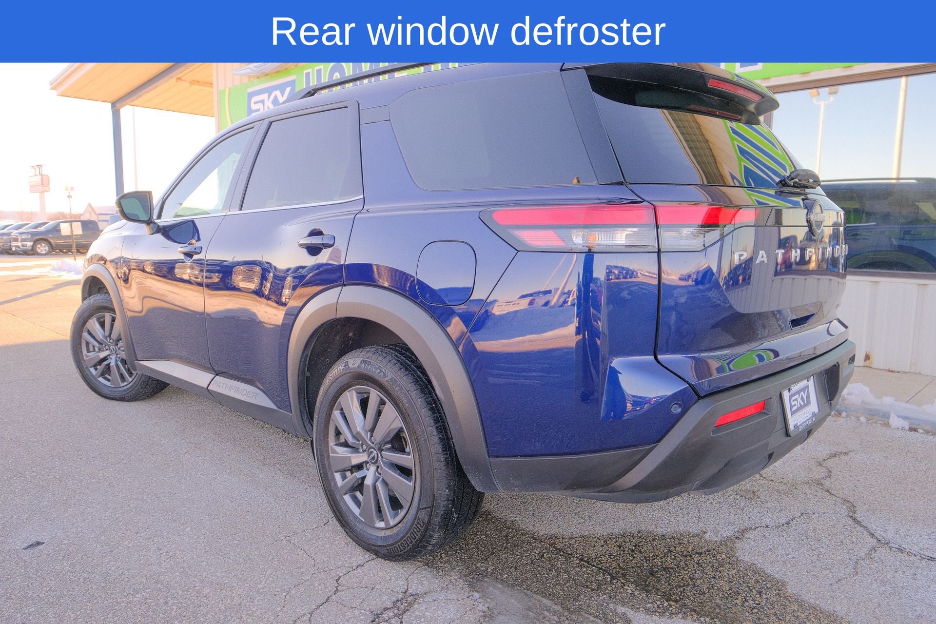 2025 Nissan Pathfinder SV 4WD