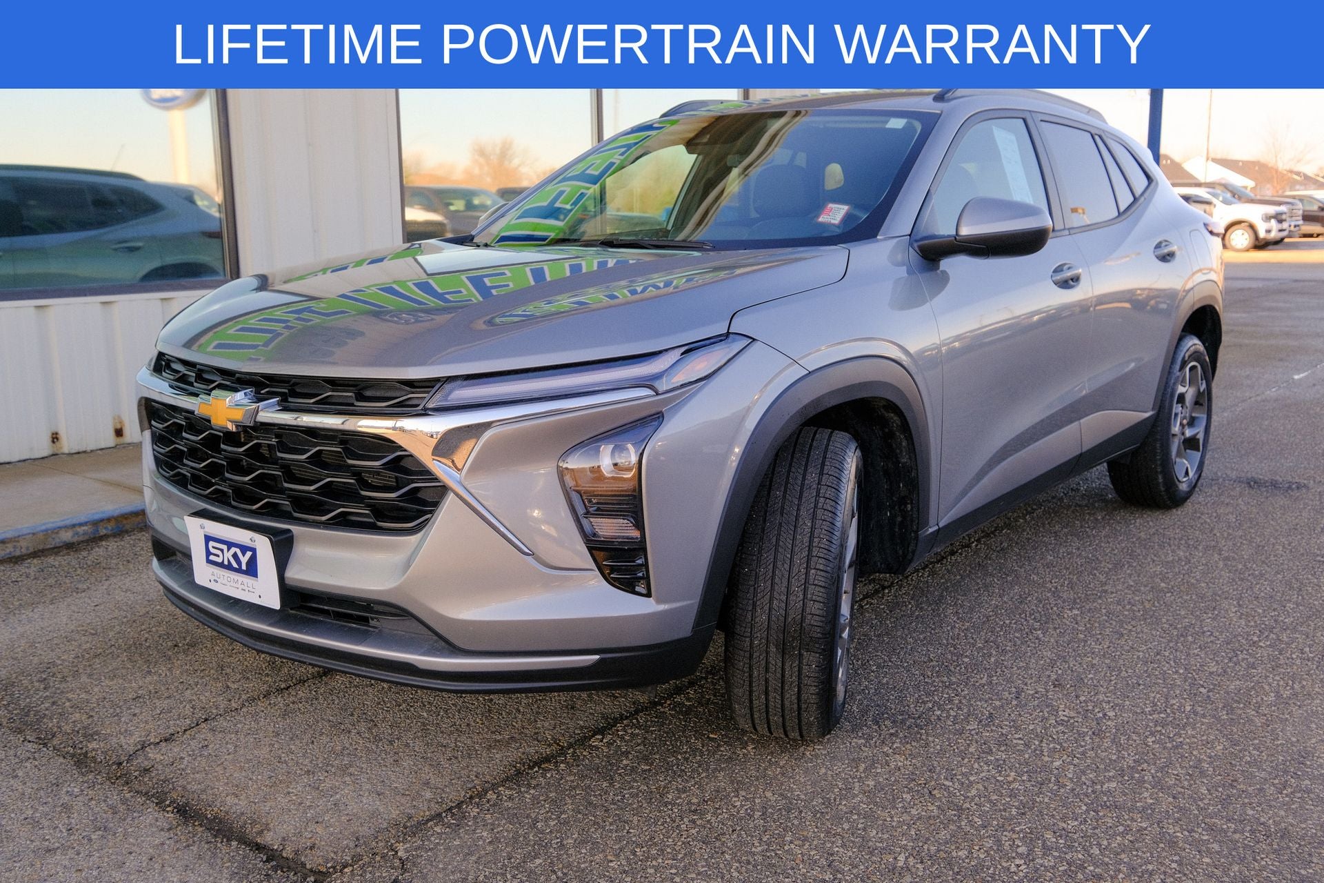 2025 Chevrolet Trax FWD LT