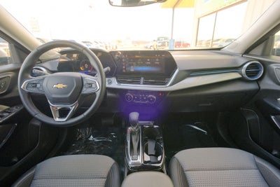 2025 Chevrolet Trax FWD LT