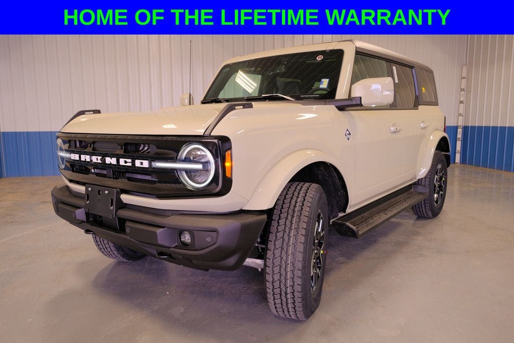2025 Ford Bronco Outer Banks