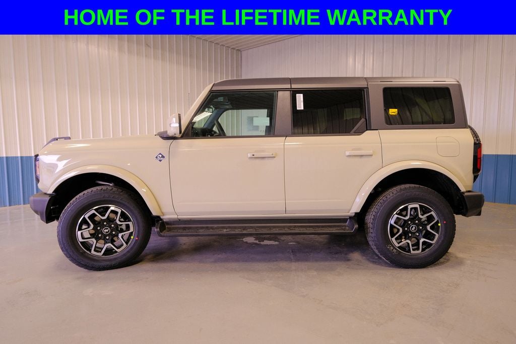 2025 Ford Bronco Outer Banks