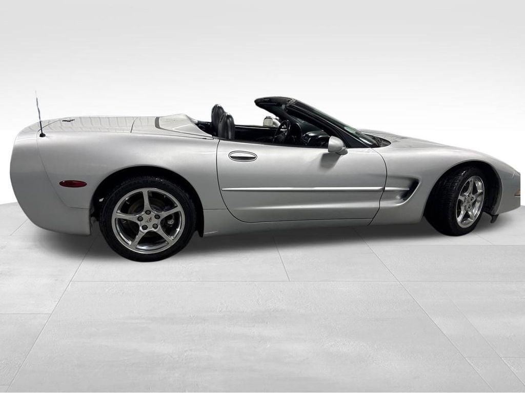 2001 Chevrolet Corvette Base