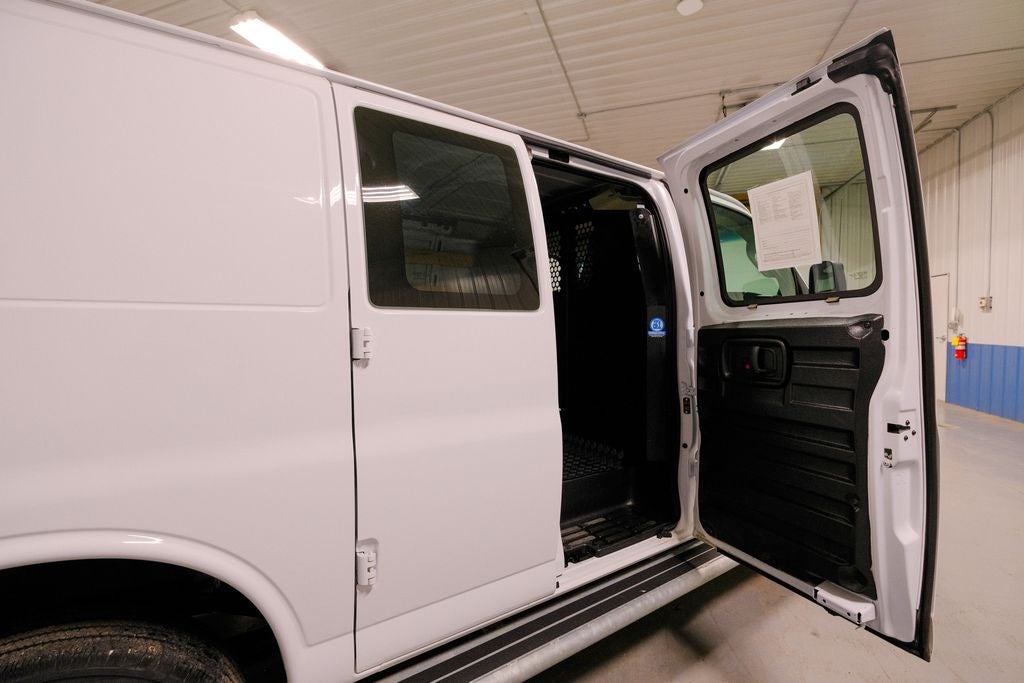 2024 GMC Savana 2500 Work Van