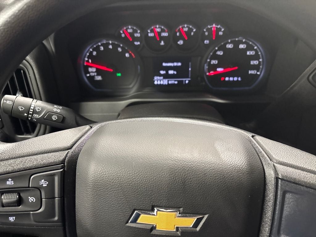 2025 Chevrolet Silverado 1500 Custom