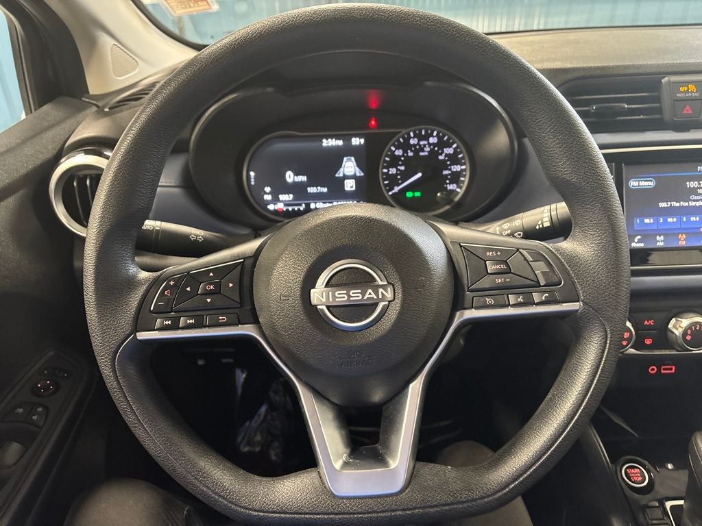 2023 Nissan Versa 1.6 SV