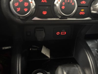 2023 Nissan Versa 1.6 SV