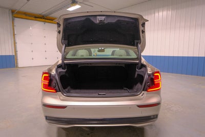 2024 Volvo S60 B5 Plus Dark Theme