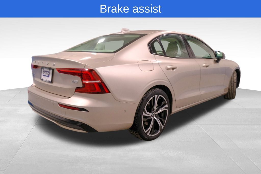 2024 Volvo S60 B5 Plus Dark Theme